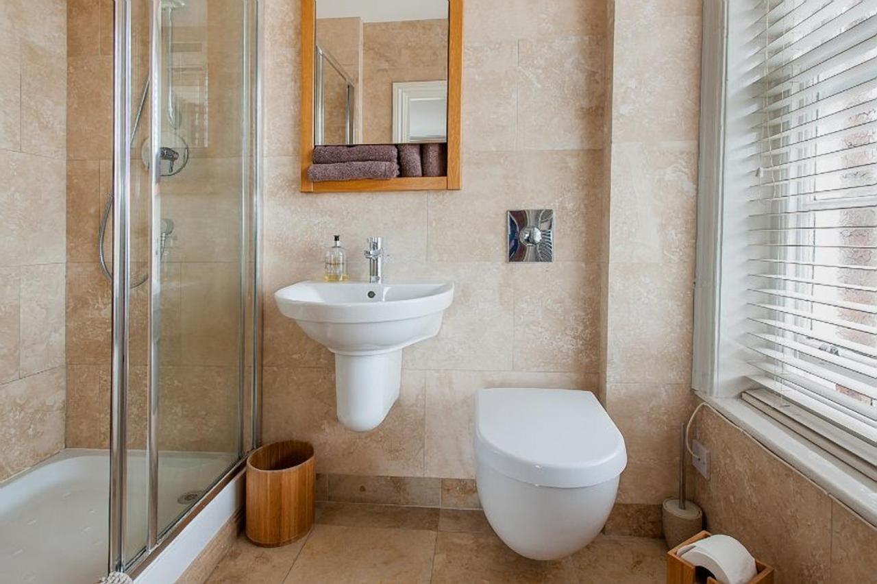 Priory House Apartments York Bagian luar foto