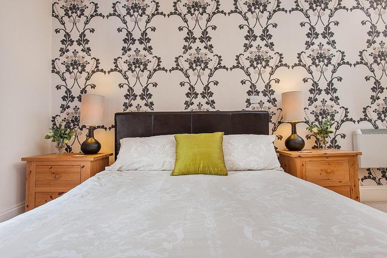 Priory House Apartments York Bagian luar foto