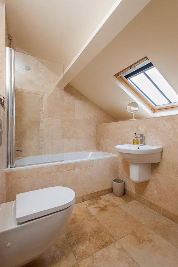 Priory House Apartments York Bagian luar foto